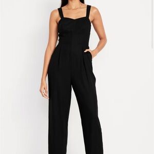 Old Navy Fit and Flare Cami Jumpsuit L 🖤